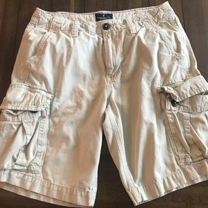 32 American Eagle cargo shorts